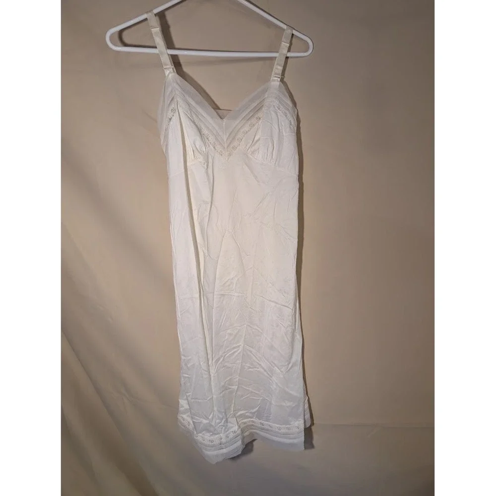 Vintage Pinehurst Full Slip 36 White Nylon Lace Trim‎ Adjustable Straps USA